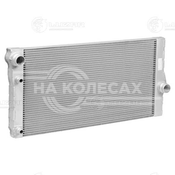 Радиатор охлаждения для автомобилей BMW 5 (F10) (10-)/7 (F01) (08-) D