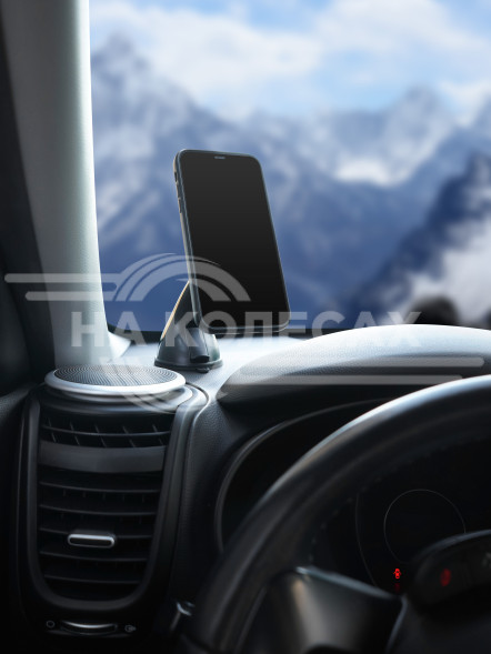 Держатель для телефона автомобильный на торпедо/лоб. стекло магнитный прорезиненный
