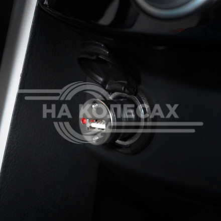 Адаптер автомобильный 1хUSB 1А, 12/24В