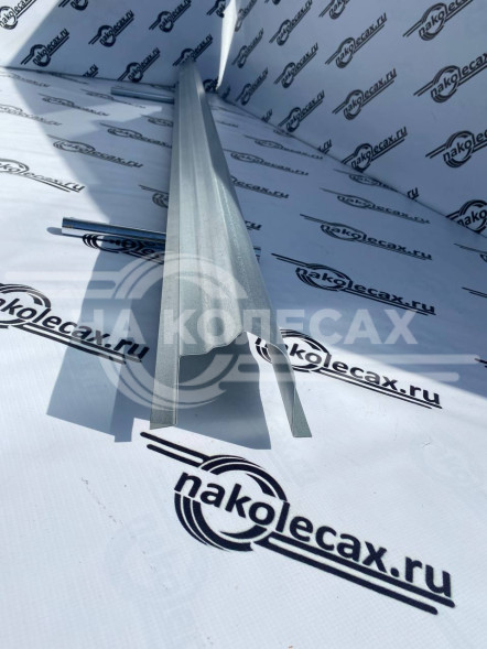 Ремонтные пороги Nissan Terrano II (R20)