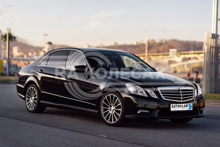 Крышка маслоприемника блок картера двигателя Mercedes-Benz W 212