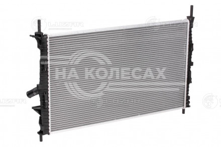 Радиатор охлаждения для автомобилей Transit (13-) 2.2 TDCI