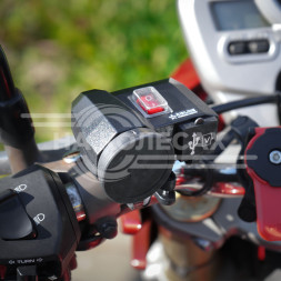 Розетка USB для мотоциклов с прикуривателем (5В, 2.1А+2.1А) (вкл/выкл)