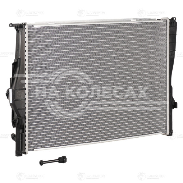 Радиатор охлаждения для автомобилей BMW 3 (E90/E91) (05-) G (с доп. патрубком 16мм)