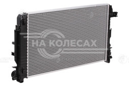 Радиатор охлаждения для автомобилей Volkswagen Crafter (06-) 2.5D