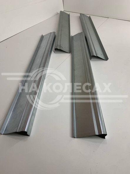 Ремонтные пороги Chrysler Grand Voyager 4 (составные)