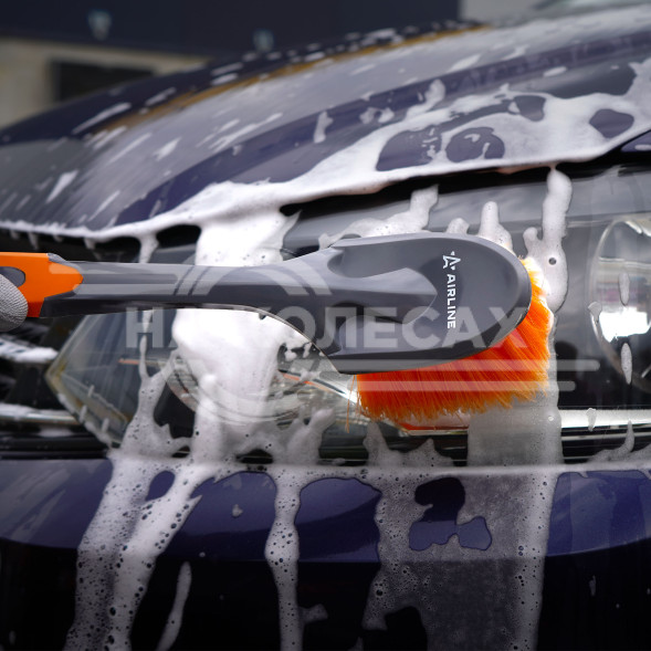 Щетка для мытья с мягкой распушенной щетиной (35 см)