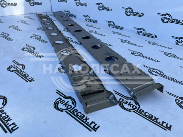 Усилитель порога в сборе