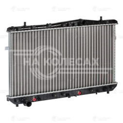 Радиатор охлаждения для автомобилей Lacetti (04-) 1.6i/1.8i AT (сборный)