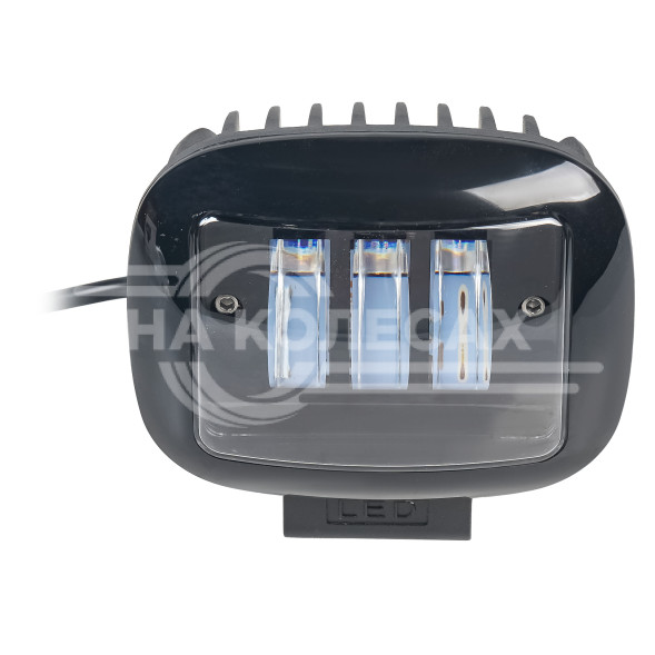 Фара светодиодная прямоугольная, направленный свет, с четкой свет. границей, 27Вт, 120х126х65мм, 12/24В