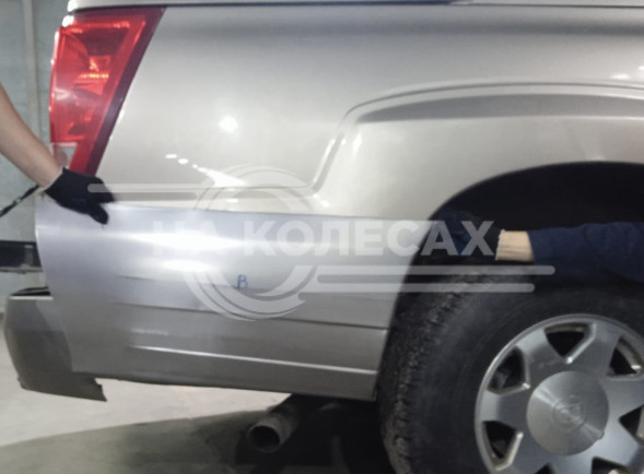 Карманы Cadillac Escalade II EXT (двойная кабина пикап)