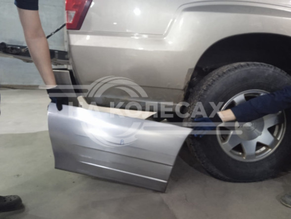 Карманы Cadillac Escalade II EXT (двойная кабина пикап)