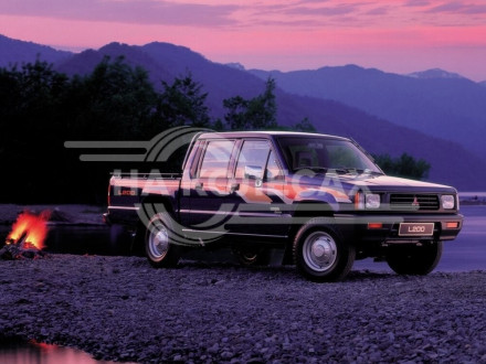 Внешние ремонтные пороги Mitsubishi L200 2