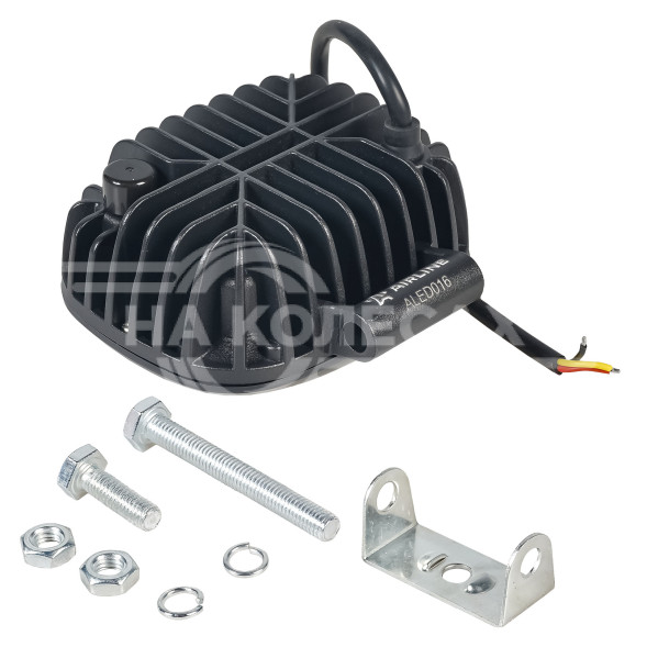 Фара светодиодная прямоугольная, направленный свет, с четкой световой границей+Ободок, 30Вт, 120х126х65мм, 12/24В PRO