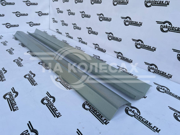 Ремонтные пороги Ford Focus 2 (3 двери) 1/2