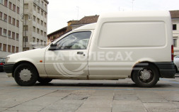 Внешние ремонтные пороги Ford Courier 1