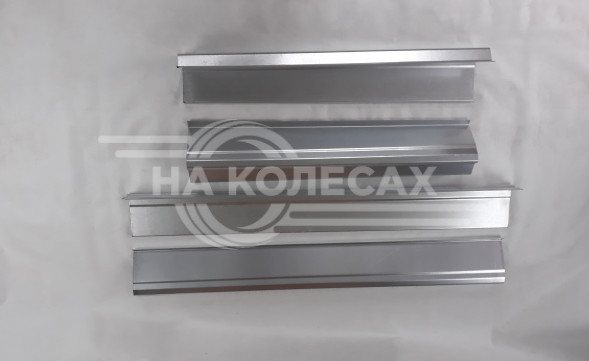 Ремонтные пороги Chrysler Town &amp; Country 4 (составные)