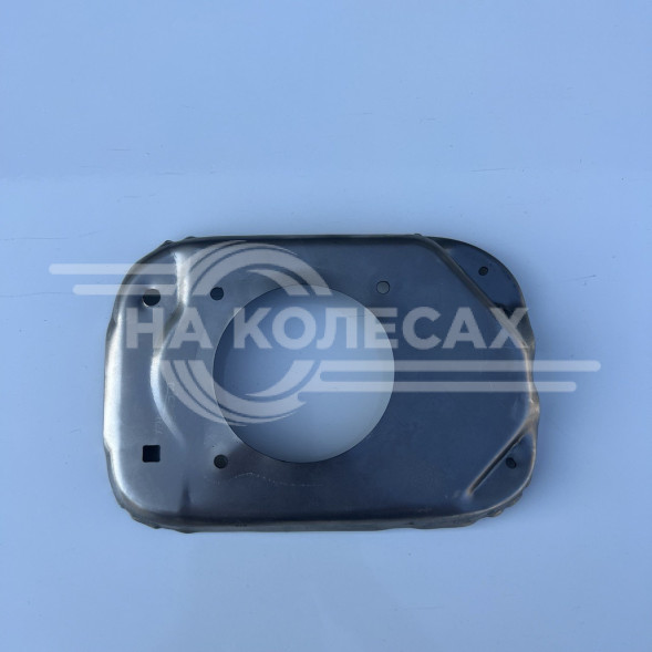 Щиток наливной трубы Ларгус-1101046 (площадка горловины) 