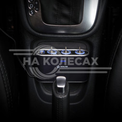 Разветвитель прикуривателя 3 гнезда 5А + USB 1A, с выключателями нагрузки