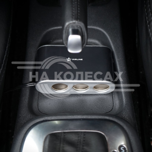 Разветвитель прикуривателя 3 гнезда 5А + USB 1A, с выключателями нагрузки