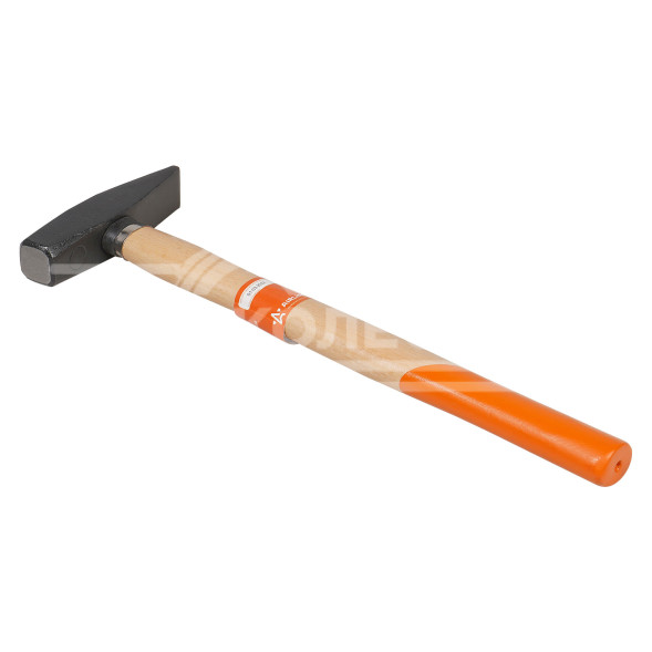Молоток слесарный с деревянной рукояткой 300гр