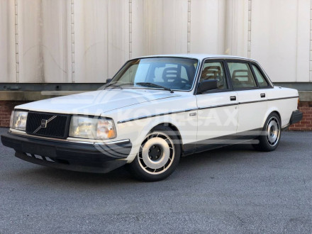 Внешние ремонтные пороги Volvo 240 1