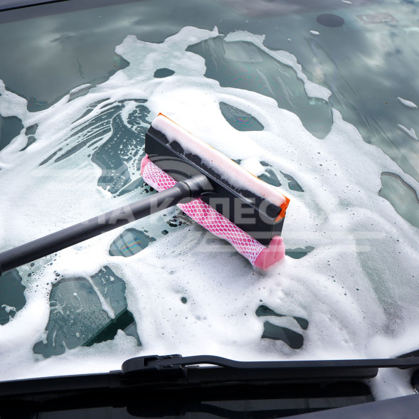 Щетка для мытья стекол с поролоном и водосгоном (39см)