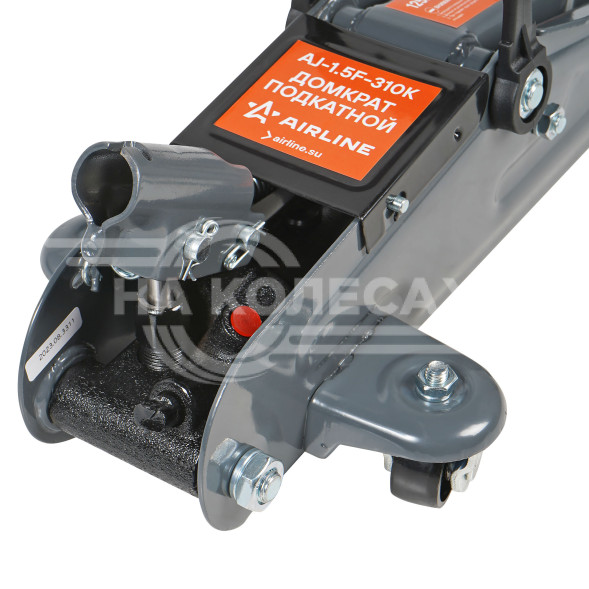 Домкрат подкатной 1.5т 125-300мм, кейс