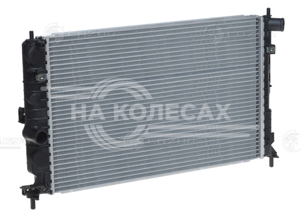 Радиатор охлаждения для автомобилей Vectra B (95-) MT
