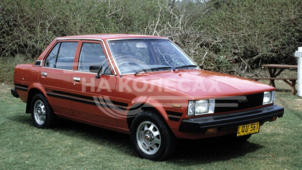 Внешние ремонтные пороги Toyota Corolla IV (E70)