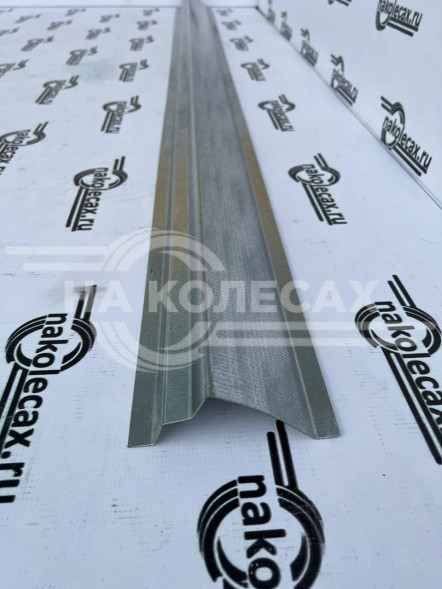 Ремонтные пороги Mercedes-Benz Sprinter 1 (средняя база)