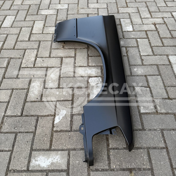 Крыло переднее правое Mercedes-Benz W201 (190) 1982-1993г