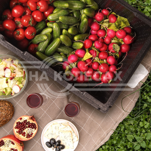 Термоконтейнер с крышкой 32 л, 600*400*240мм, ВПП, цвет черный