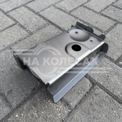 Поддомкратник передний Chevrolet Niva