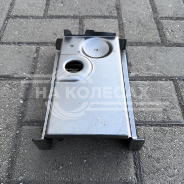 Поддомкратник передний  Chevrolet Niva