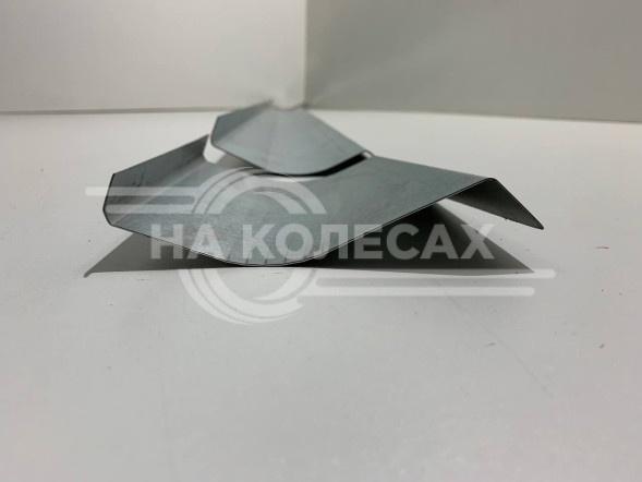 Ремонтные пороги Toyota Land Cruiser (J100) с расширителями