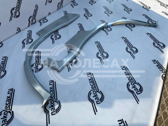 Ремонтные задние арки Nissan Terrano 2 (R20)