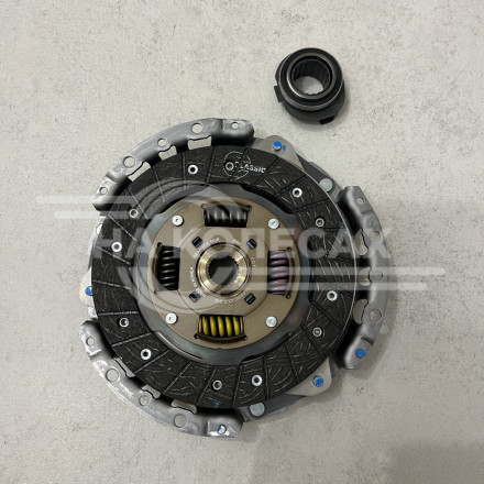 Трёх компонентный комплект сцепления Valeo для Renault Clio 1990-1998 / Renault Clio 2 1998-2005 / Renault Kаngoо 1997-2003 / Renault Меган 1995-2002 / Renault ТHaliа, Twingo 1  1993&gt; / Renault Logan