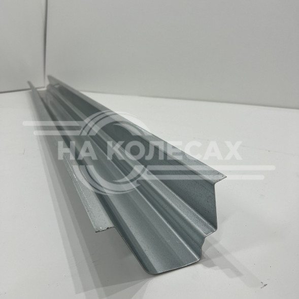 Пороги Nissan Vanette 3