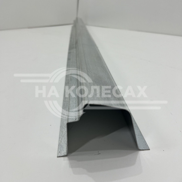 Пороги Nissan Vanette 3