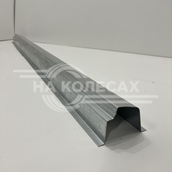 Пороги Nissan Vanette 3