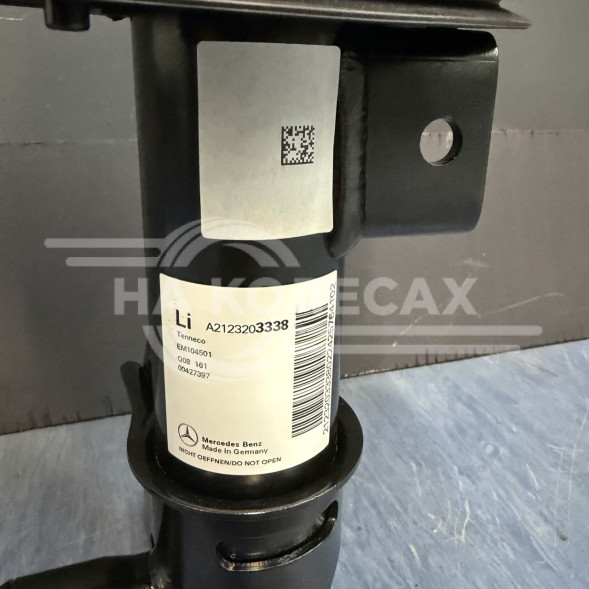 Передние пневматические амортизаторы  Mercedes-Benz Е-класс W212