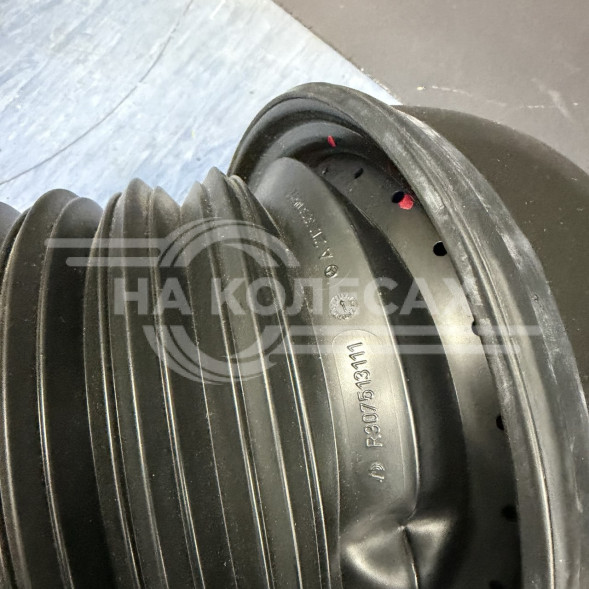 Передние пневматические амортизаторы  Mercedes-Benz Е-класс W212