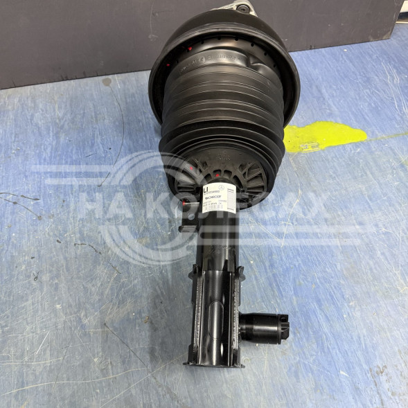 Передние пневматические амортизаторы  Mercedes-Benz Е-класс W212