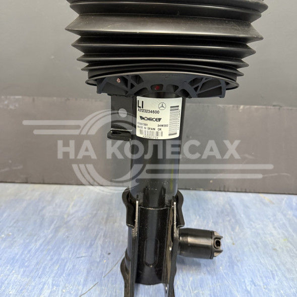 Передние пневматические амортизаторы  Mercedes-Benz Е-класс W212