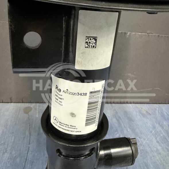 Передние пневматические амортизаторы  Mercedes-Benz Е-класс W212