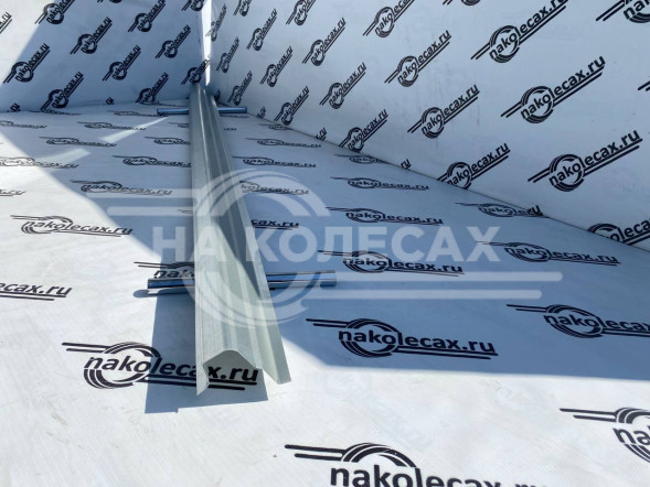 Ремонтные пороги Nissan Serena (C24)