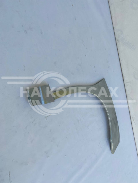 Передние арки Nissan Vanette 3