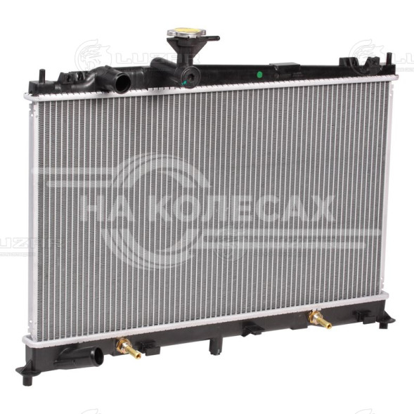 Радиатор охлаждения для автомобилей Mazda 6 (GG) (02-) 2.0i AT (сердц. 678*375мм)