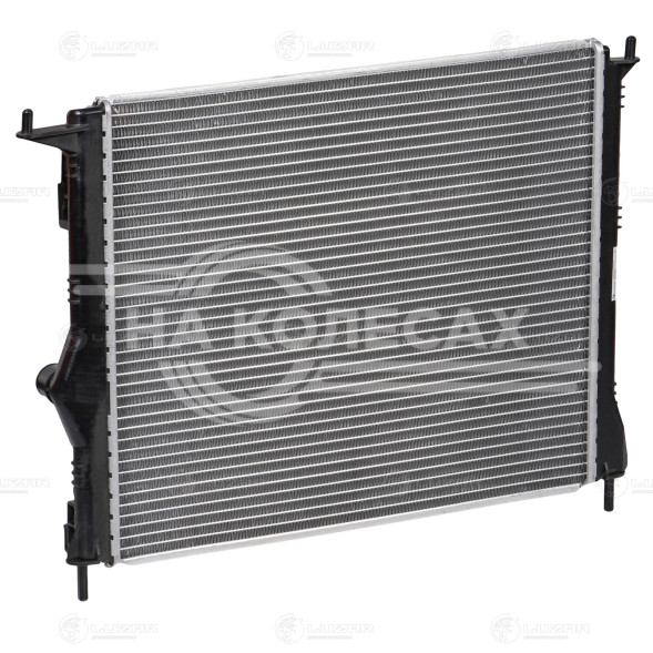 Радиатор охлаждения для автомобилей Largus (12-)/Logan (08-) 1.4i/1.6i MT (паяный)
